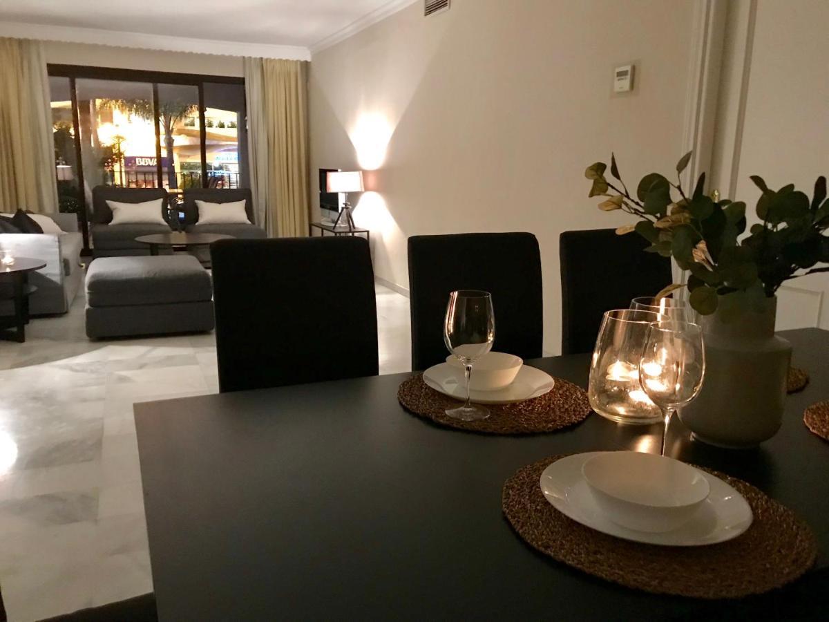 Large And Elegant In Puerto Banus With Pools And Paddle Apartment Marbella Bagian luar foto